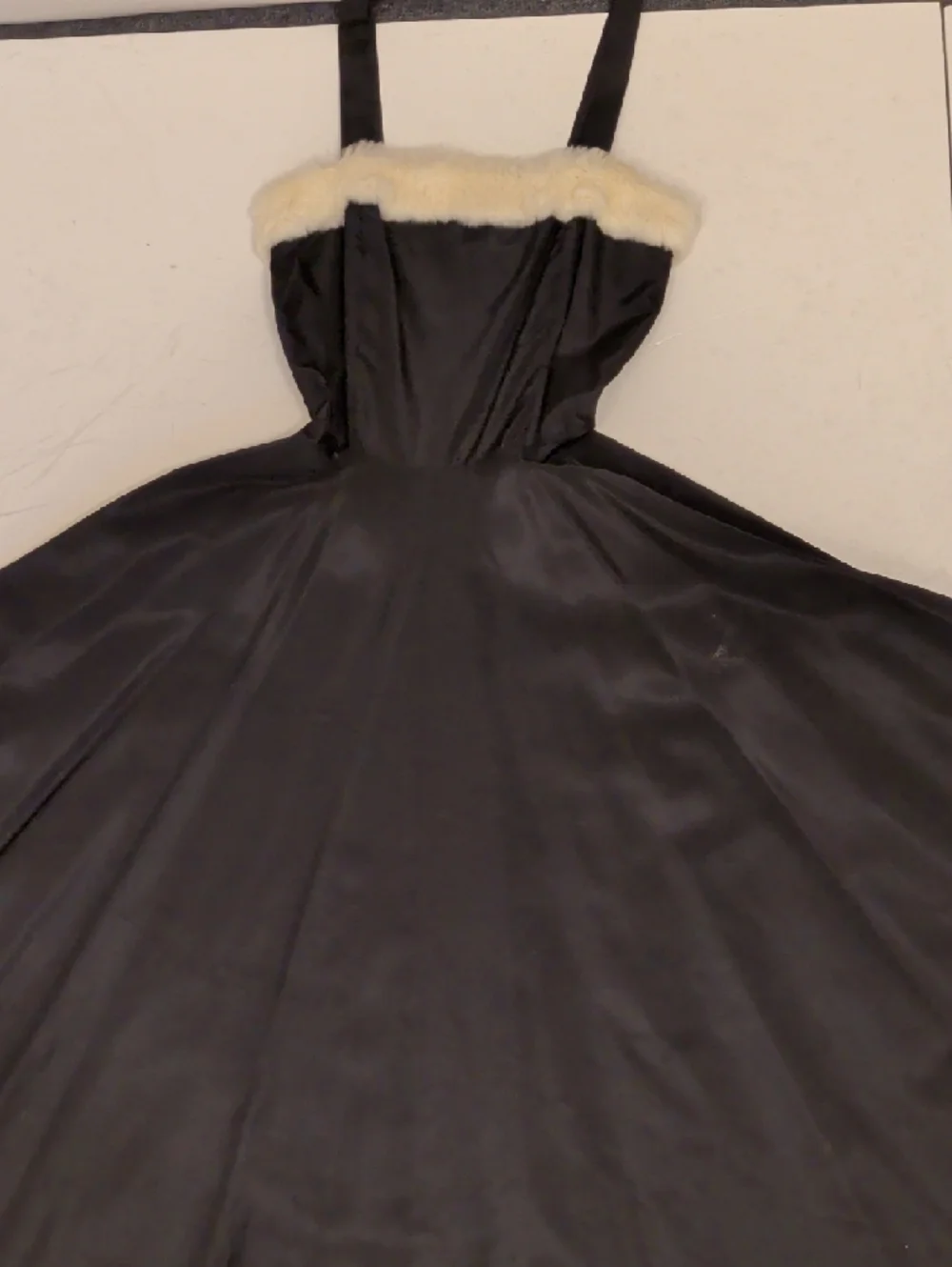 Vintage 50s Party Dress Fit & Flare Black Taffeta w/ Cream Fur Trim Fit XS 0 - Picture 9 of 10